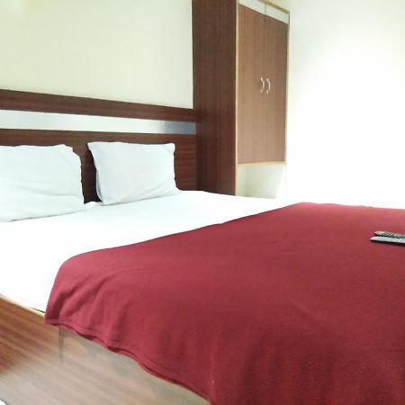 Hotel Adarsh Residency Tirupati Exterior foto